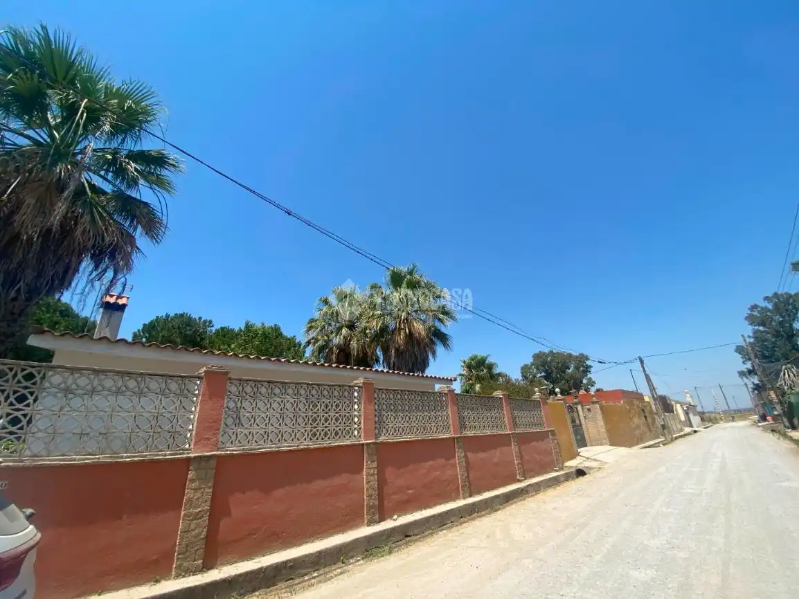 Country homes for sale in Dos Hermanas