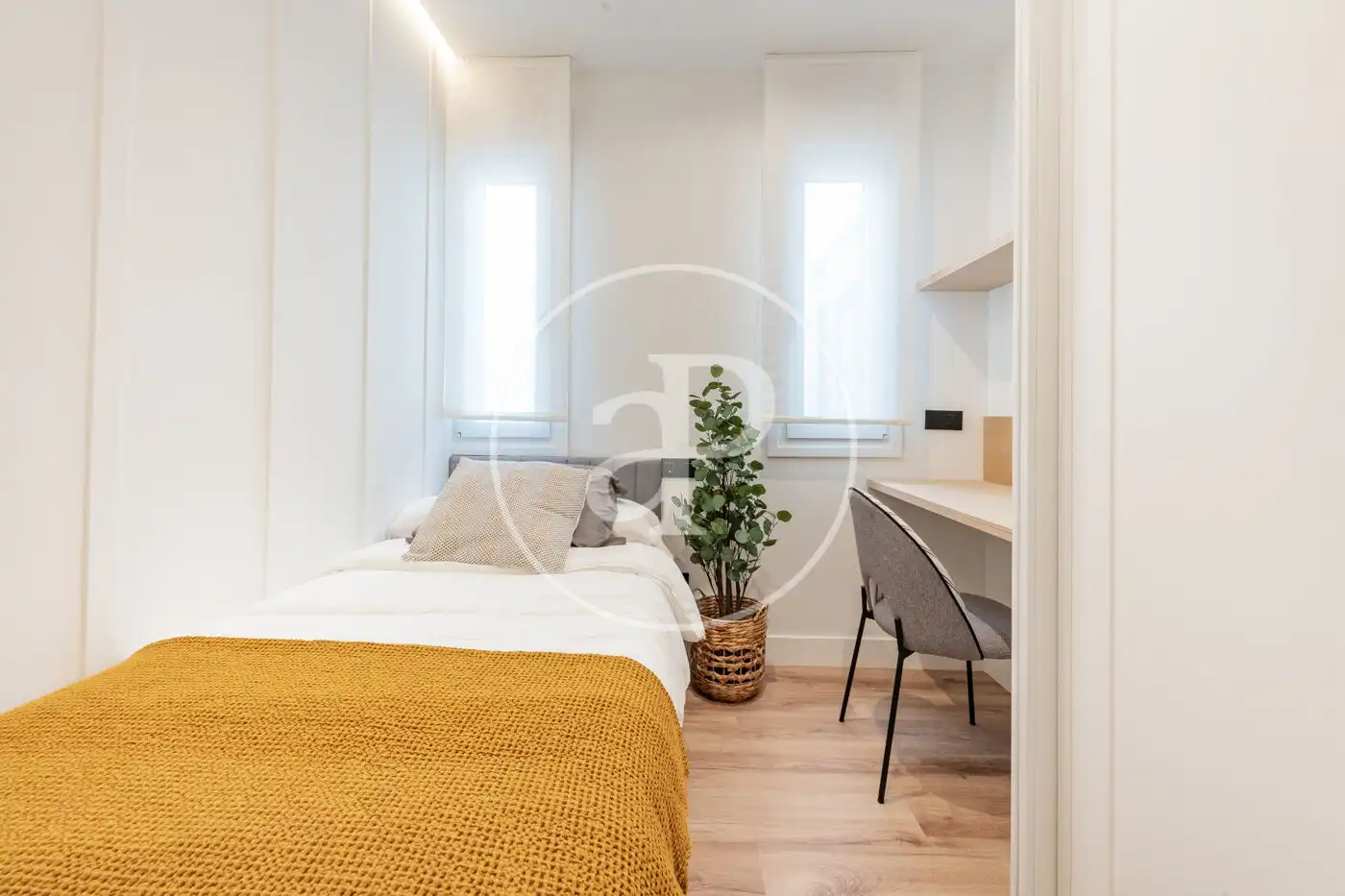 Bedroom of Flat for sale in Madrid  with Air Conditioner, Heating and Terrace