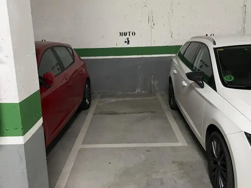 Parkplatz von Garage zur Miete in Valdepiélagos