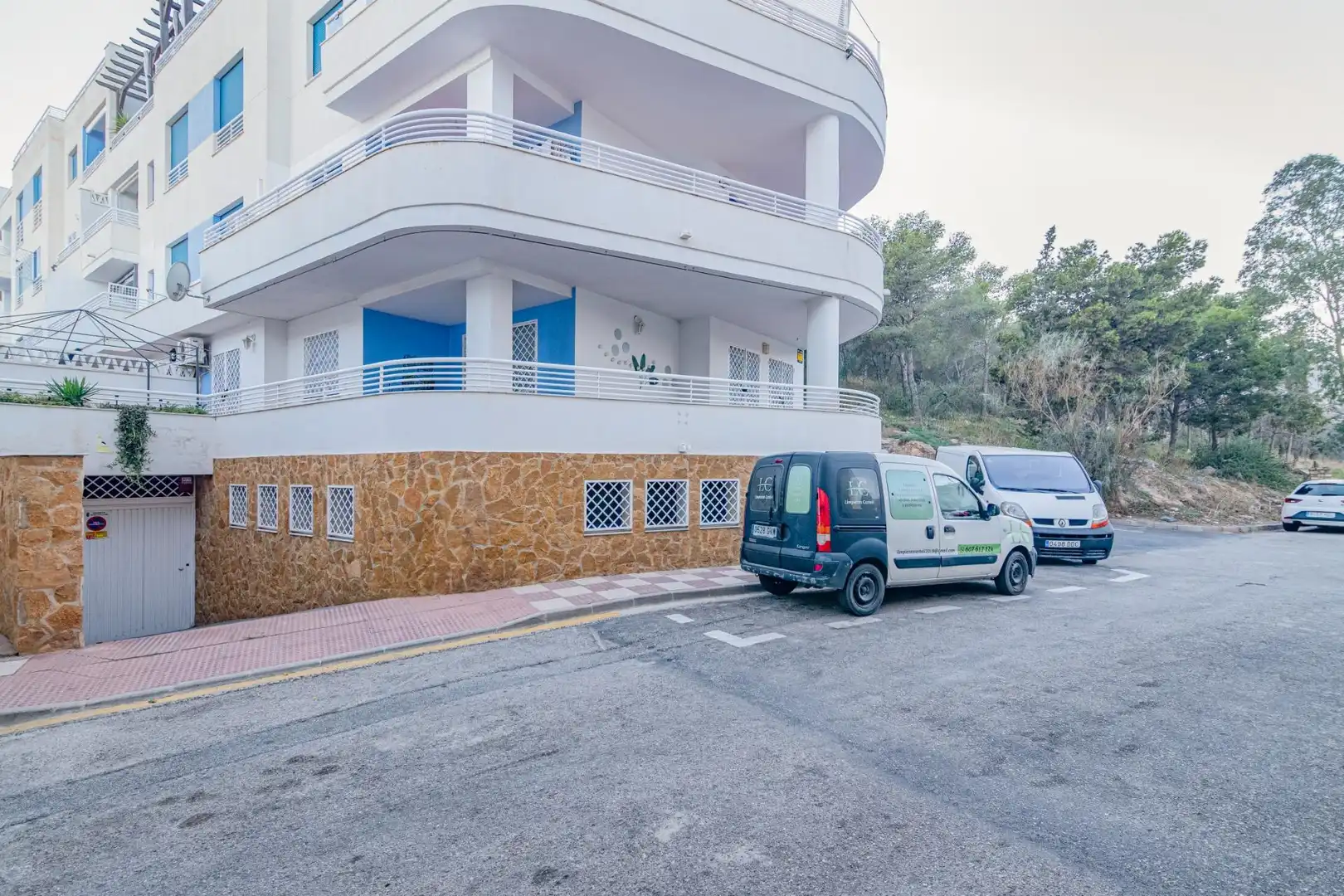 Vista exterior de Pis en venda en Gualchos amb Terrassa