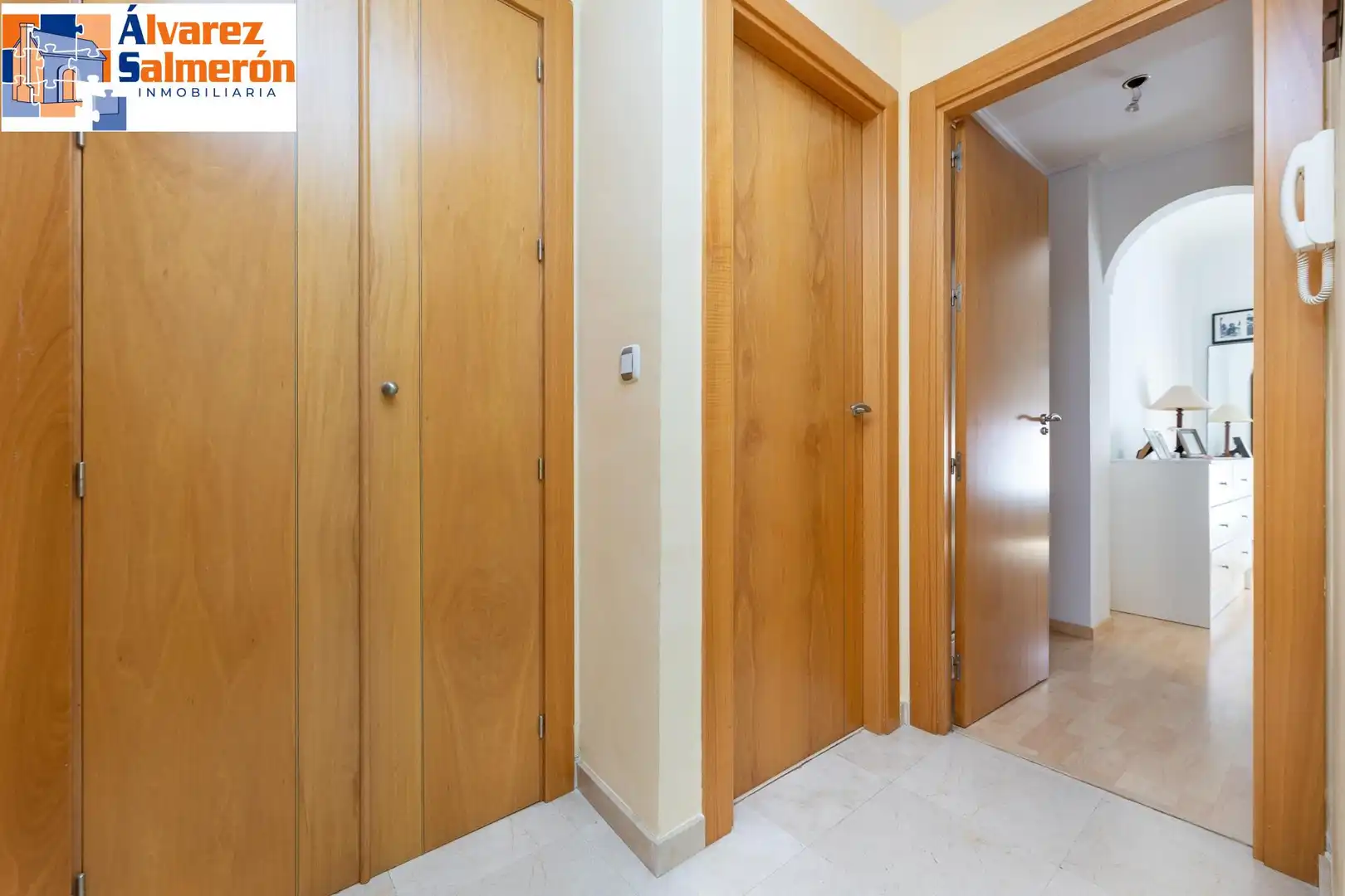 Casa adosada en venta en Calle SALA DOS HERMANAS, Crta. De la Sierra