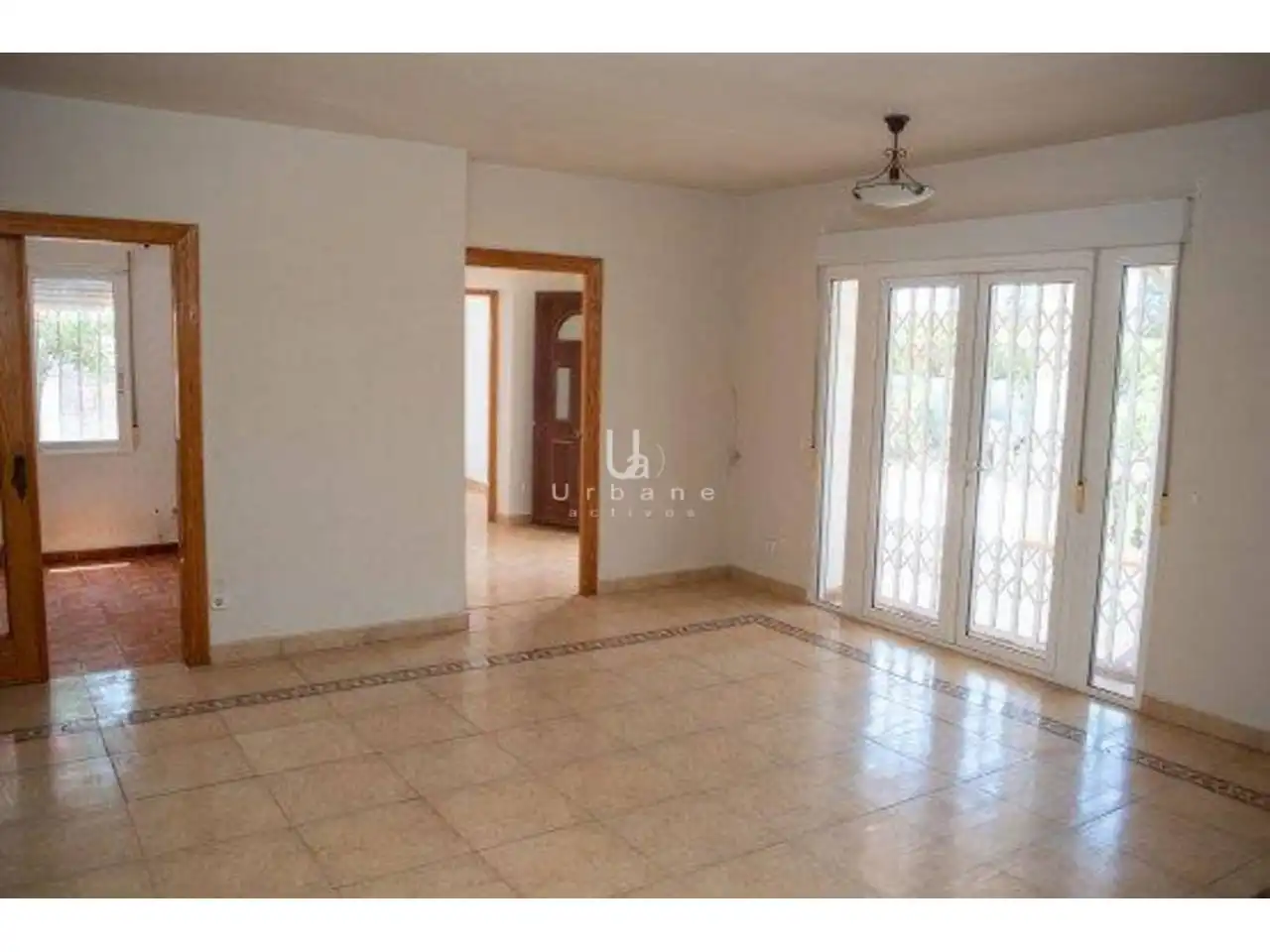 Wohnung zum Verkauf in Cartagena mit Privatgarten, Terrasse und Gemeinschaftspool