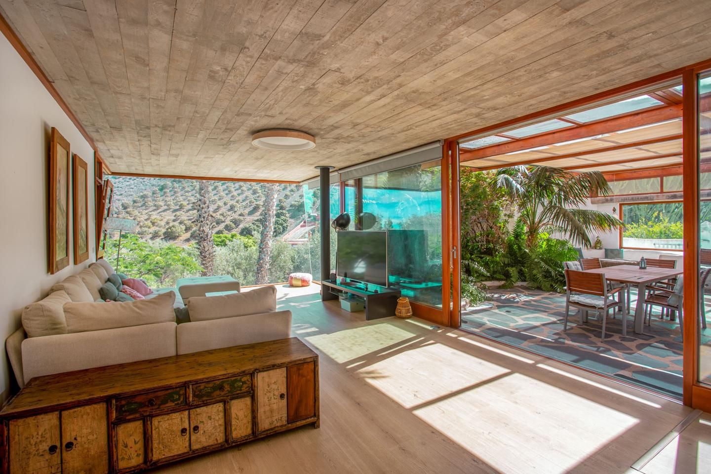 Living room of House or chalet for sale in Telde  with Air Conditioner, Private garden and Parquet flooring