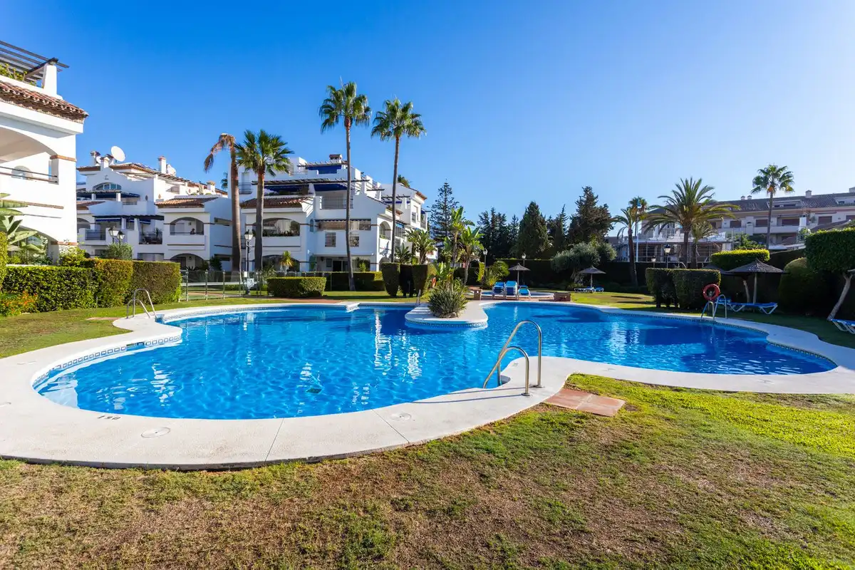 Garten von Wohnung zum Verkauf in Marbella mit Klimaanlage, Privatgarten und Terrasse