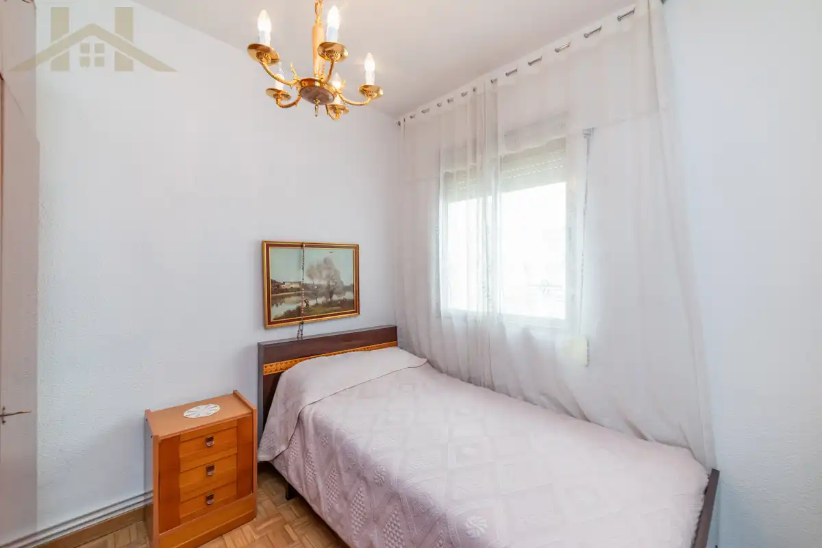 Habitación de Piso en venta en Torrejón de Ardoz con Calefacción, Terraza y Trastero