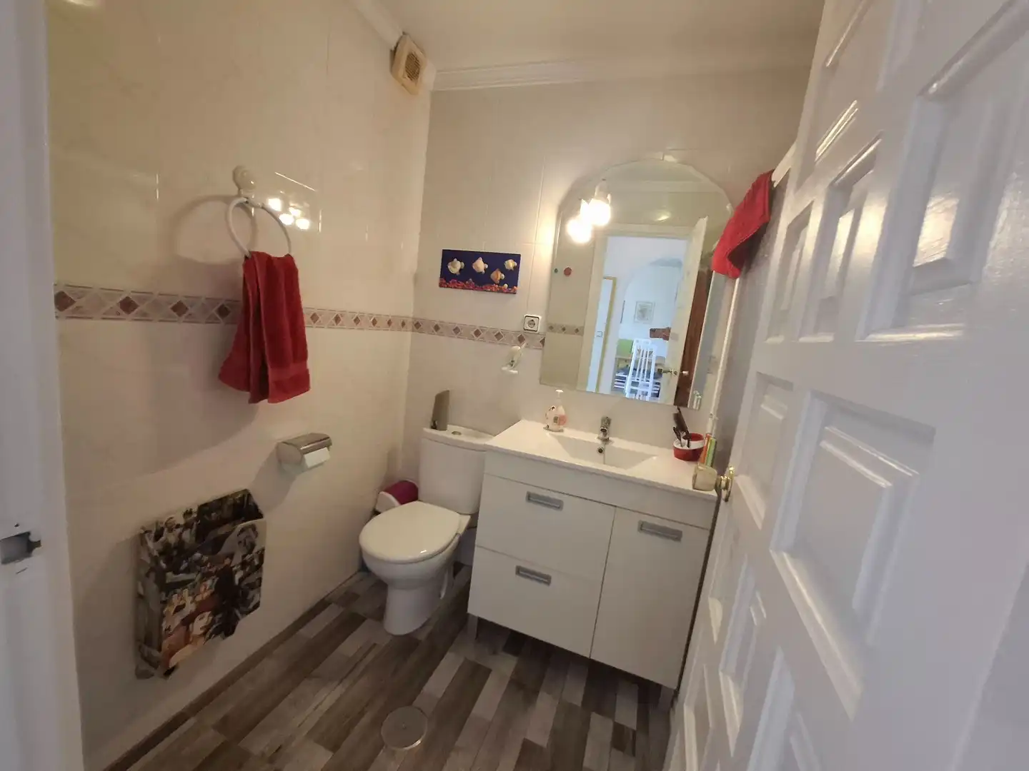 Baño de Apartamento de alquiler en Benalmádena con Terraza, Amueblado y Piscina comunitaria