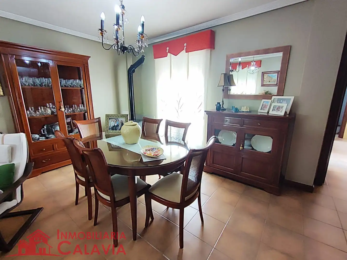 House with terrace for sale in Baeza