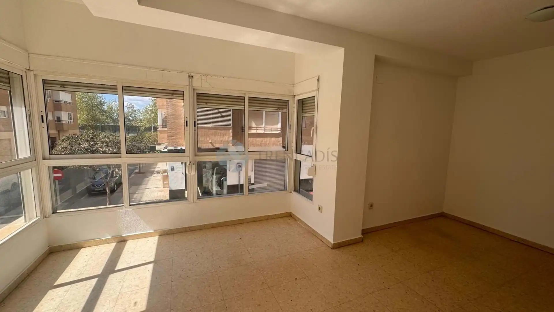 Flat for sale in Alfons el Benigne, Silla