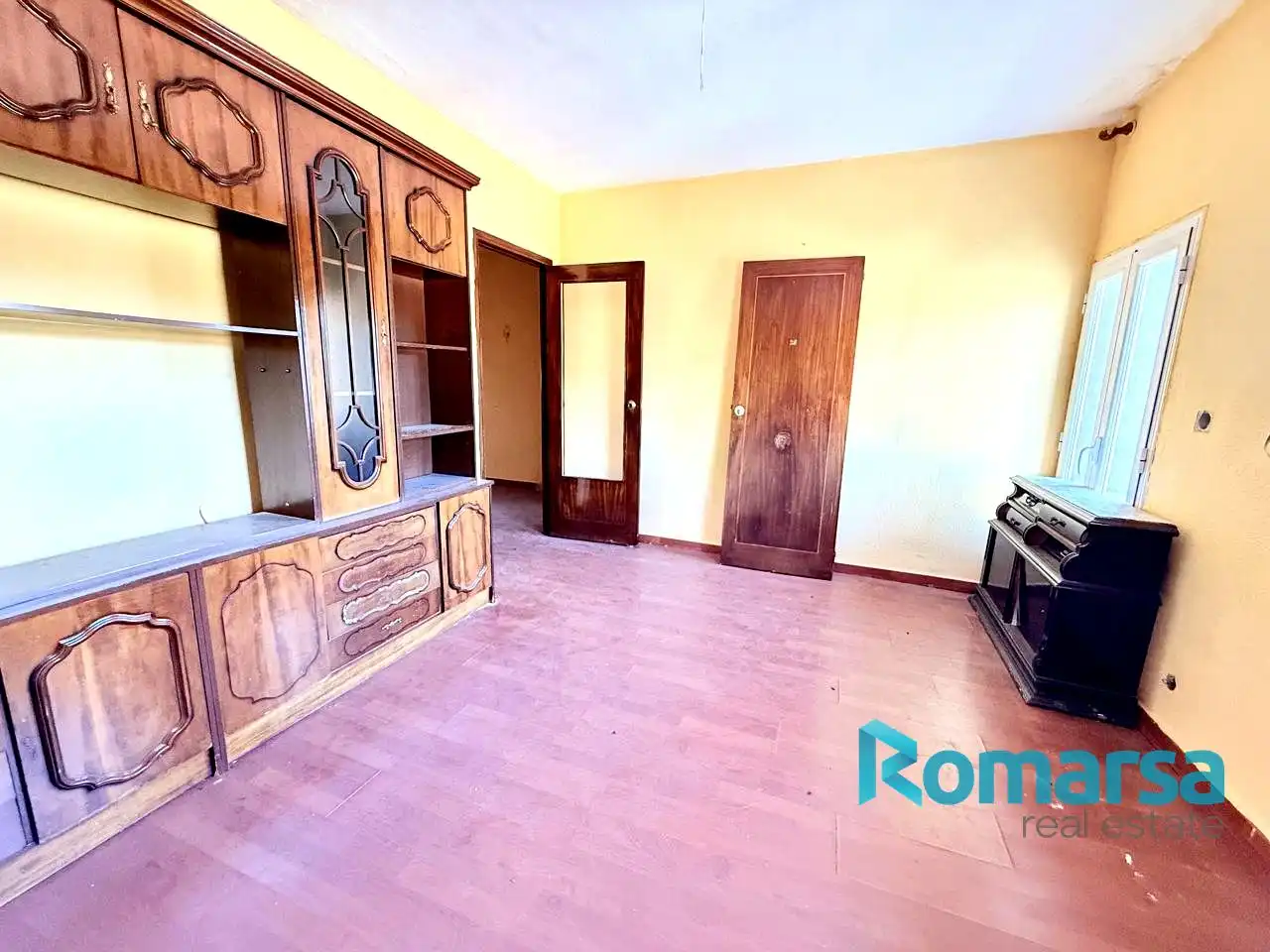Habitación de Piso en venta en Las Navas del Marqués  con Parquet, Terraza y Trastero