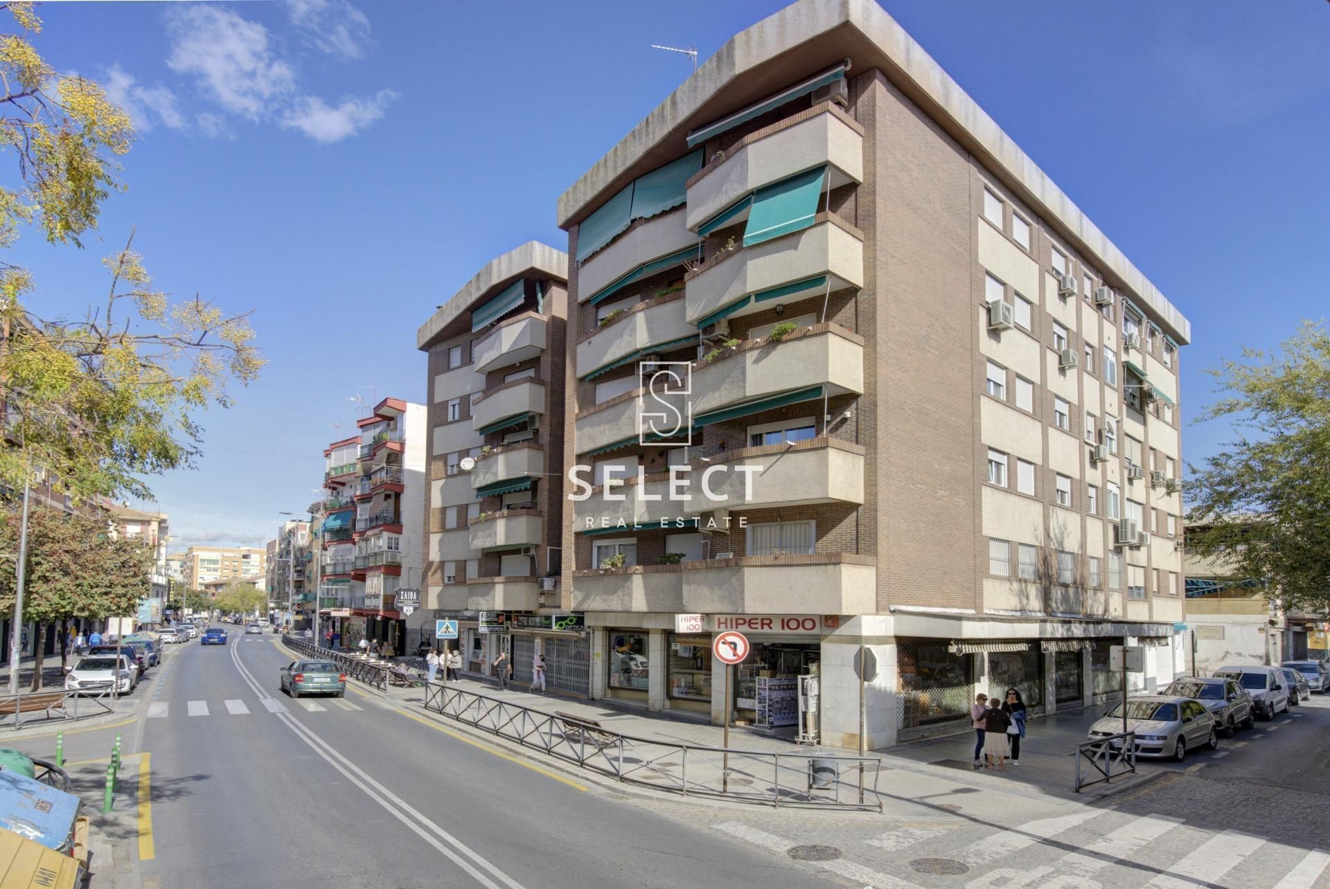 Exterior view of Apartment for sale in  Granada Capital  with Heating, Terrace and Balcony