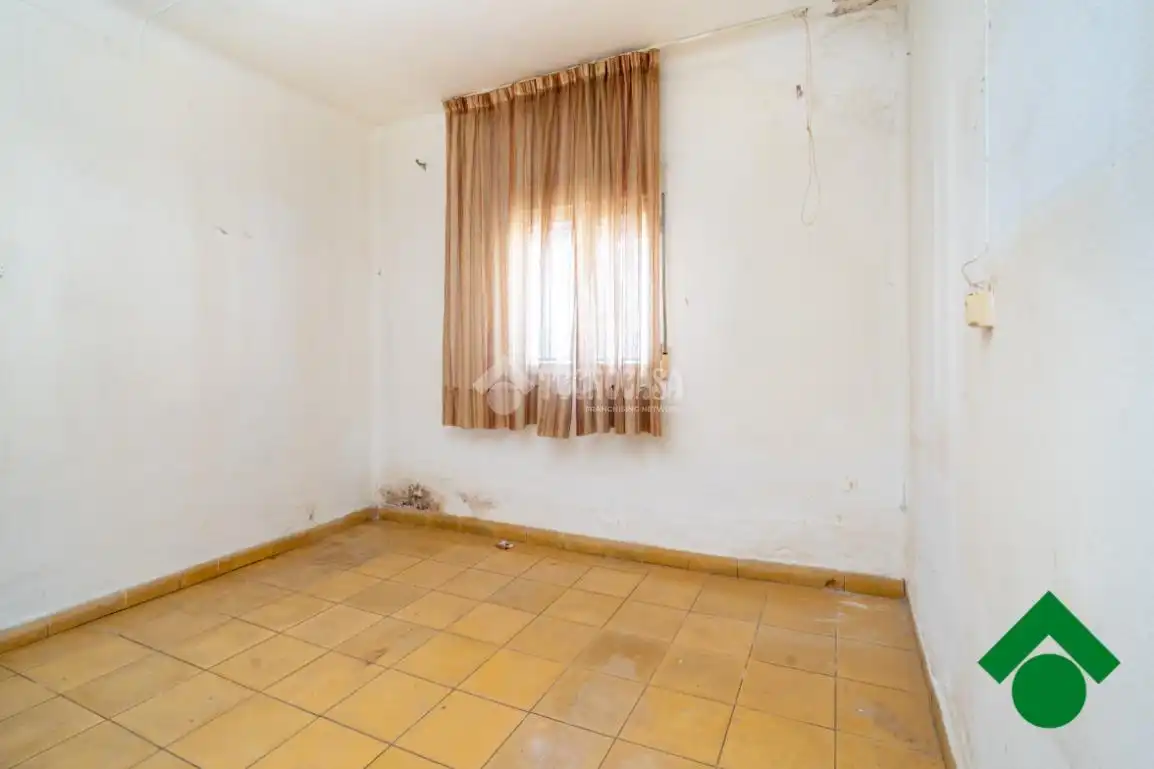 Schlafzimmer von Einfamilien-Reihenhaus zum Verkauf in Santa Fe