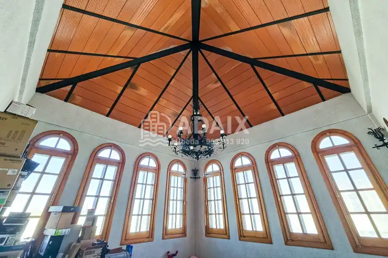 Haus oder Chalet zum Verkauf in Úbeda mit Terrasse, Abstellraum und Balkon