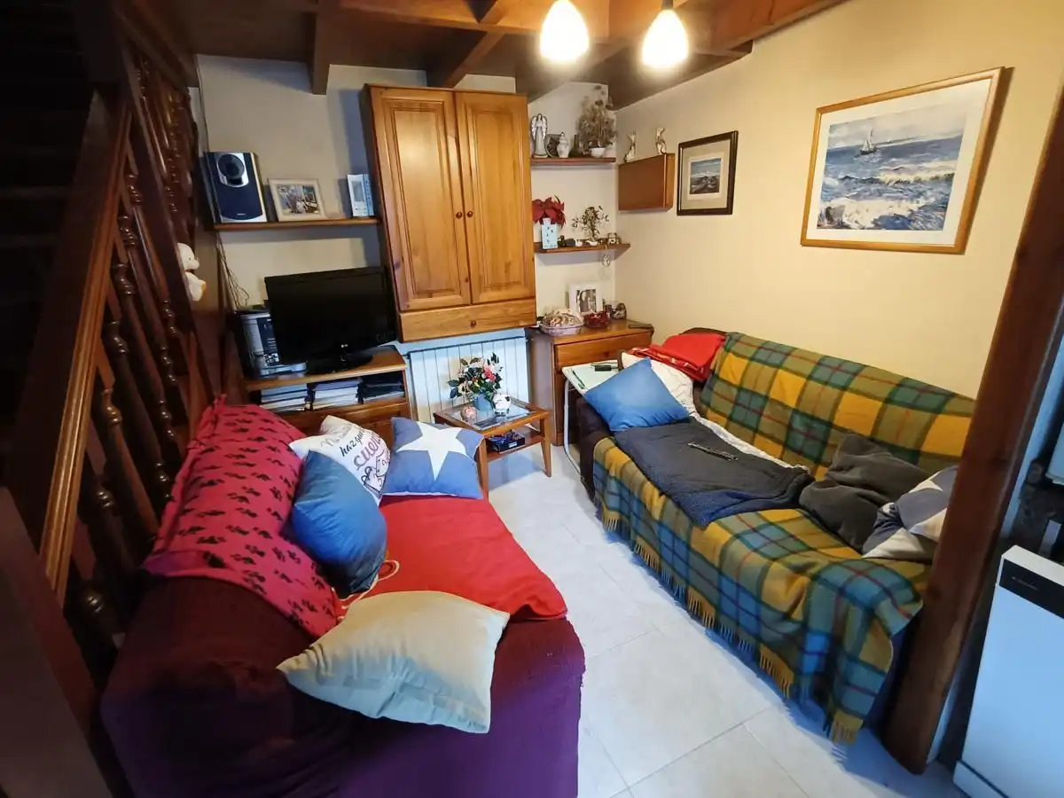 Wohnzimmer von Wohnung zum Verkauf in Llanes mit Heizung, Terrasse und Abstellraum