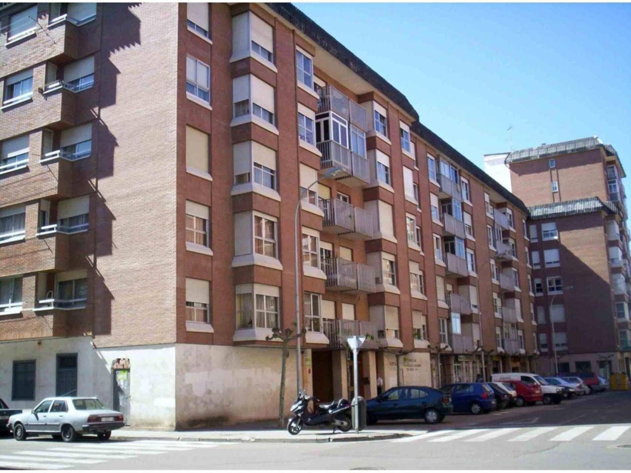 Vista exterior de Garaje en venta en Palencia Capital