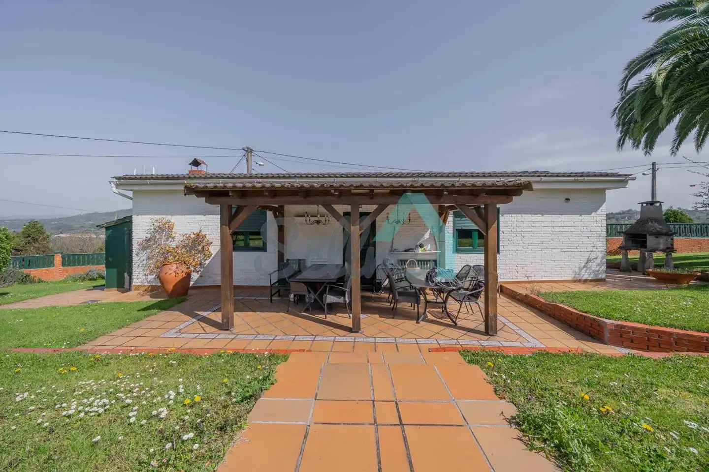 Jardí de Casa o xalet en venda en Oviedo  amb Calefacció, Jardí privat i Parquet