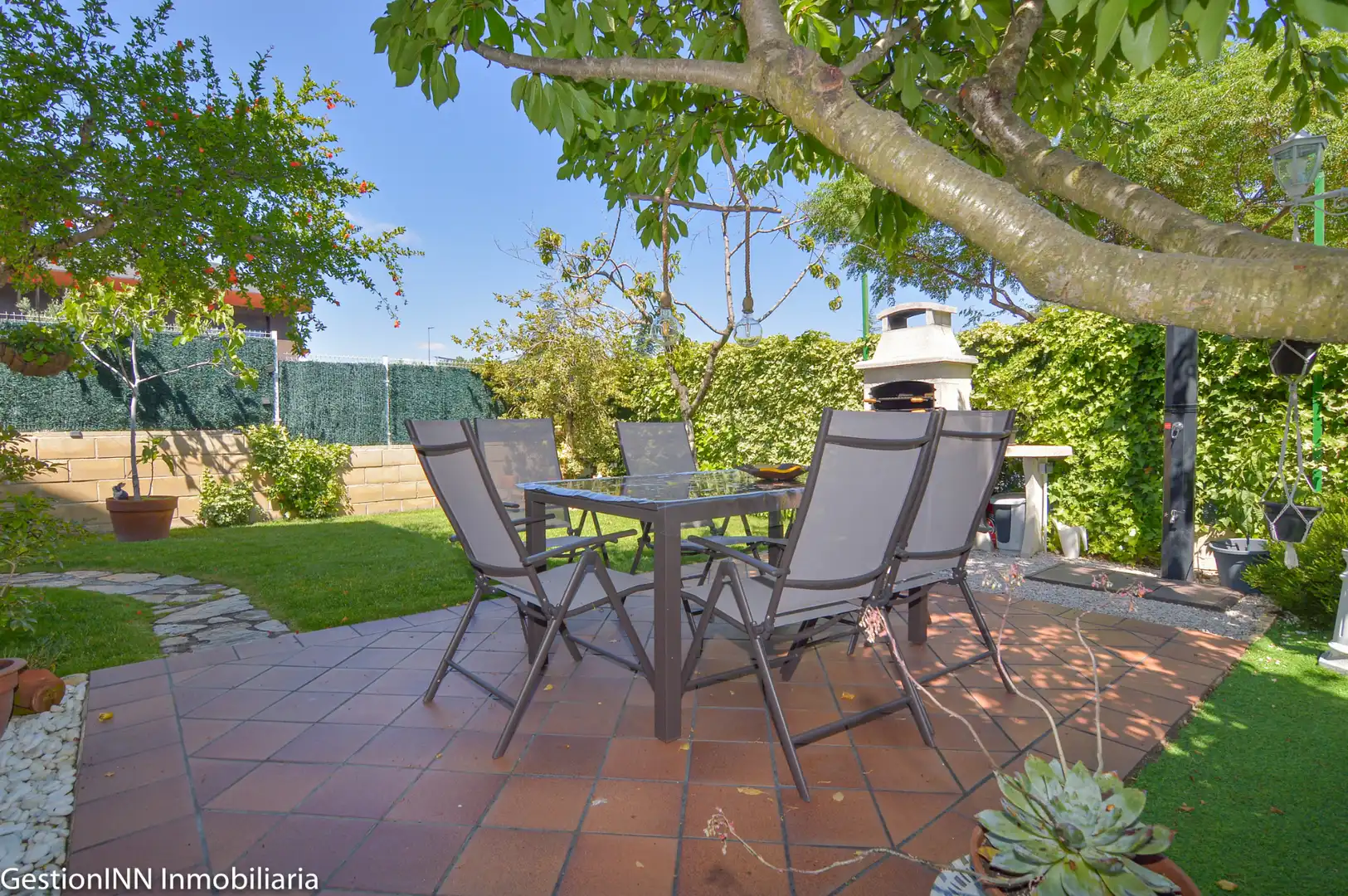Terraza de Casa adosada en venta en Valdemorillo con Calefacción, Jardín privado y Parquet