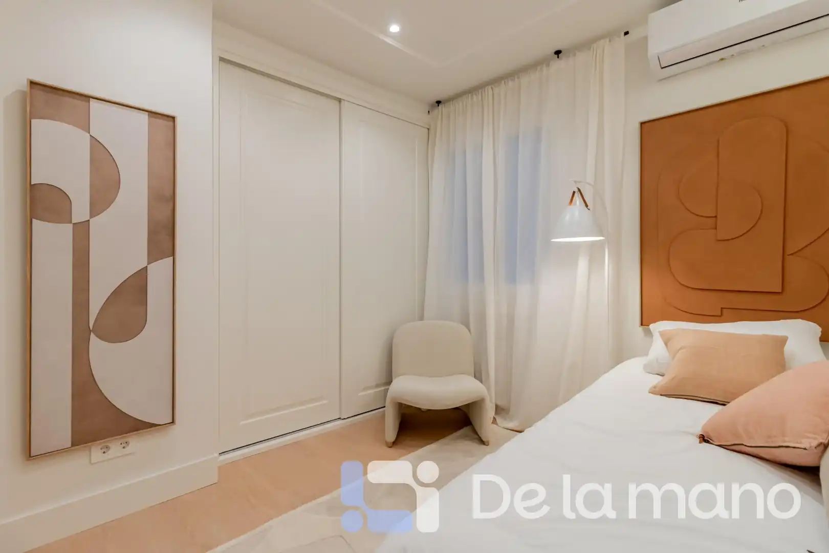 Habitación de Piso en venta en Madrid con Calefacción