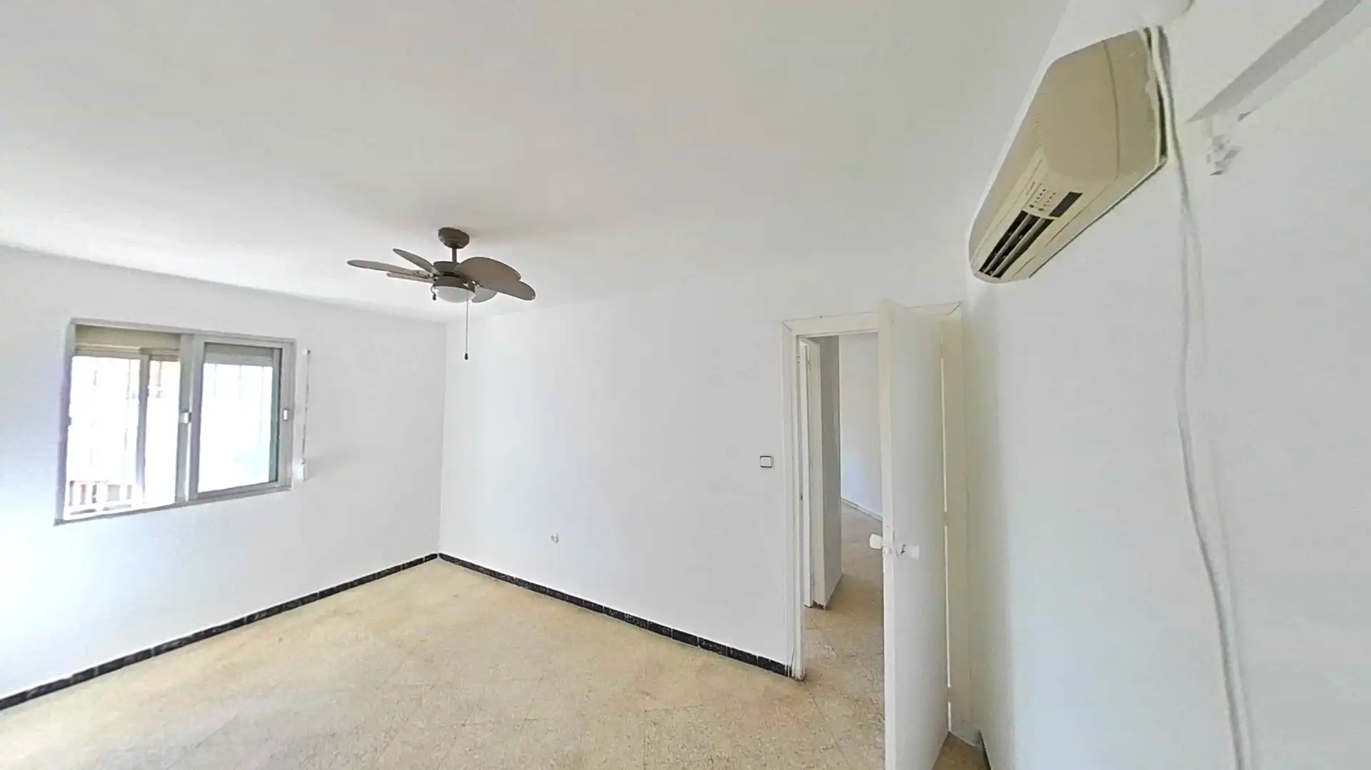 Piso en venta en Sevilla con Aire acondicionado y Balcón