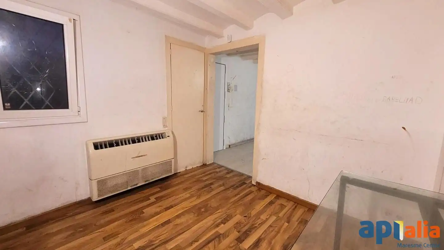 Duplexes for sale in Barcelona  with Parquet flooring