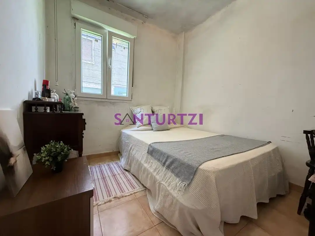 Habitación de Piso en venta en Santurtzi  con Amueblado