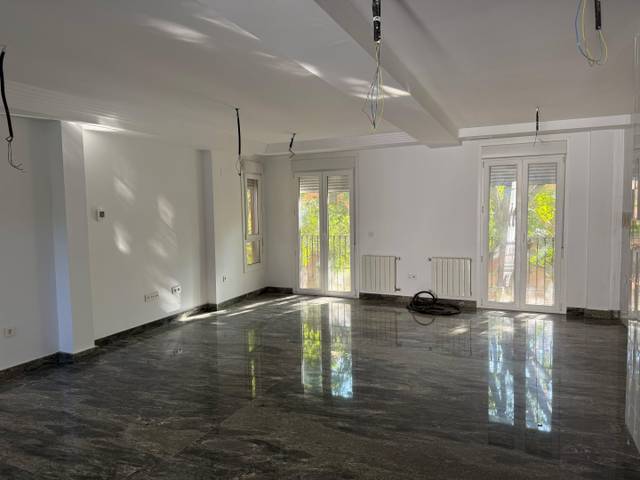 Dúplex en Venta en Triana Oeste