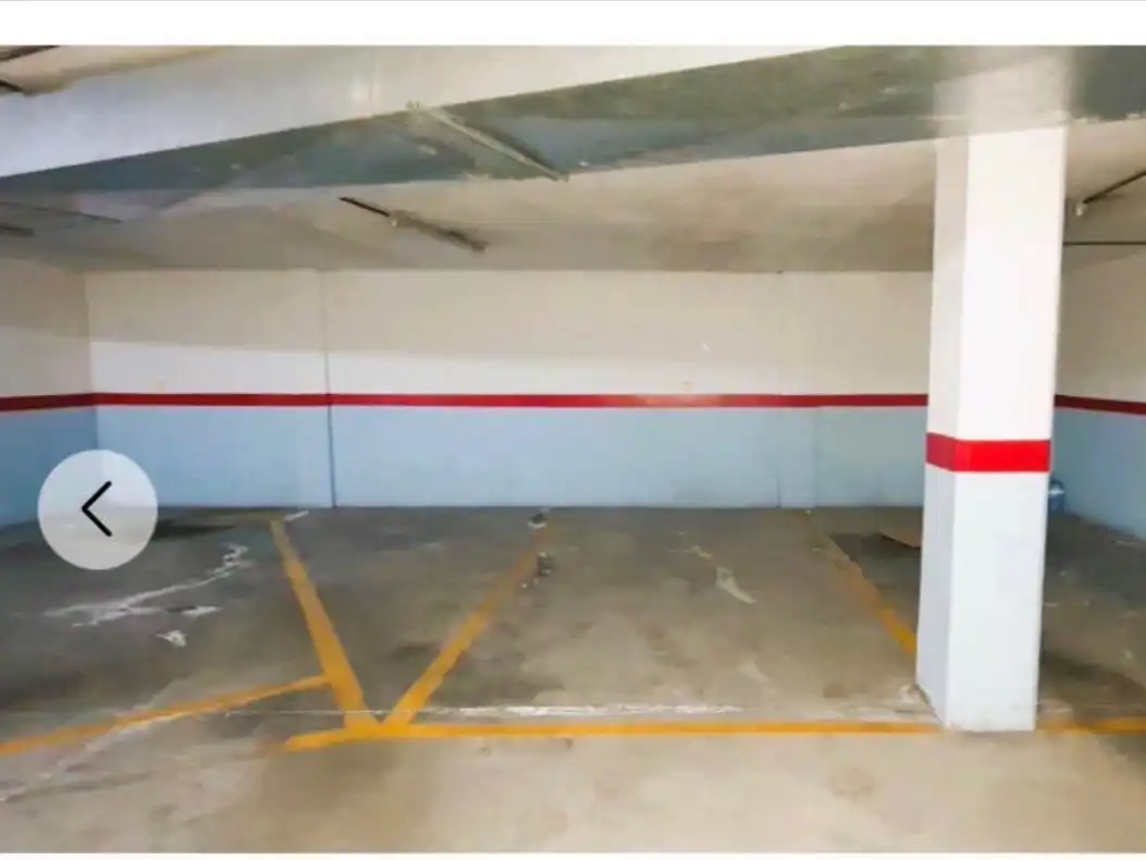Parkplatz von Garage zur Miete in San Gregorio
