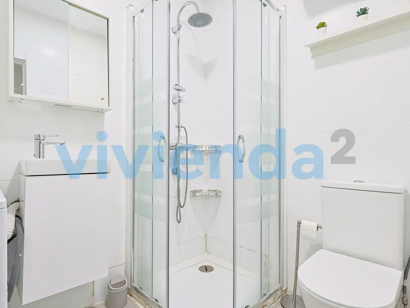 Bany de Pis en venda en Madrid amb Calefacció i Moblat
