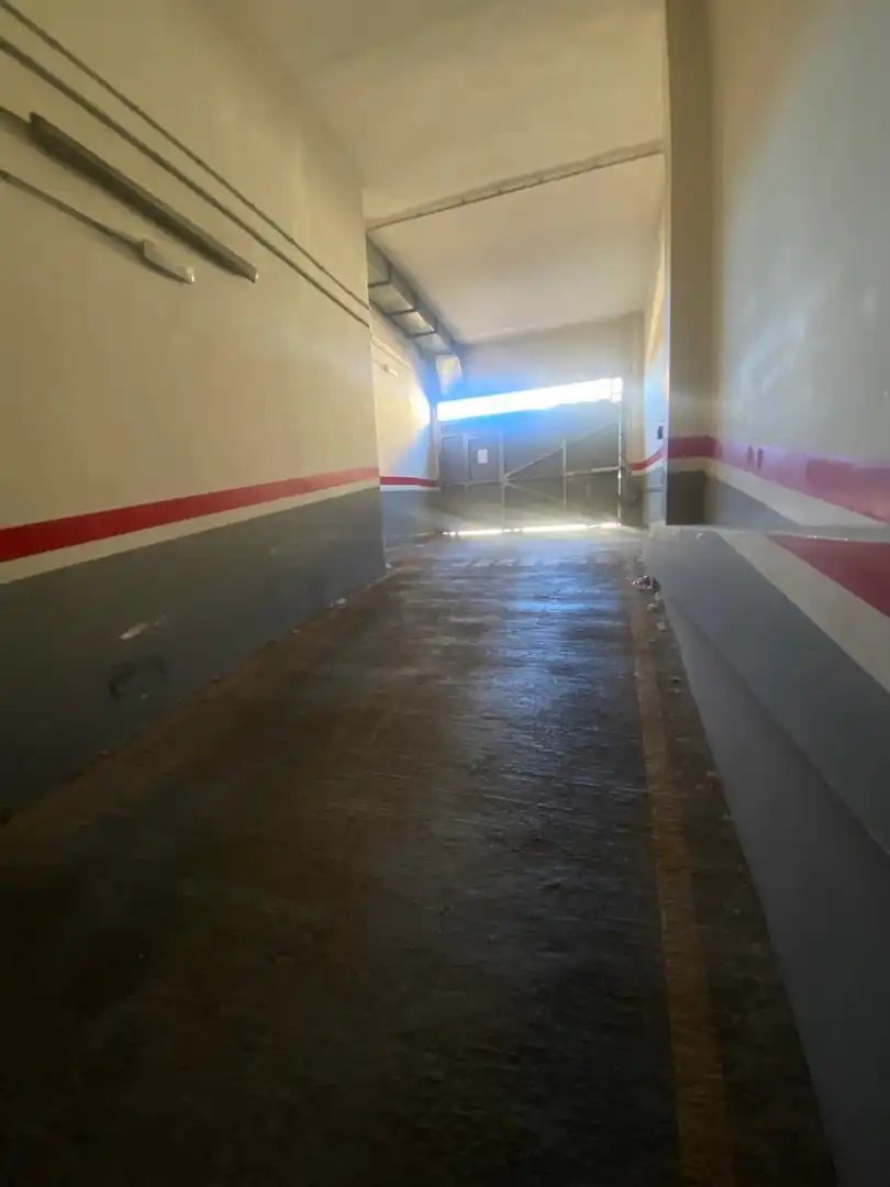 Parcheggio in vendita a Canals, imagen 4