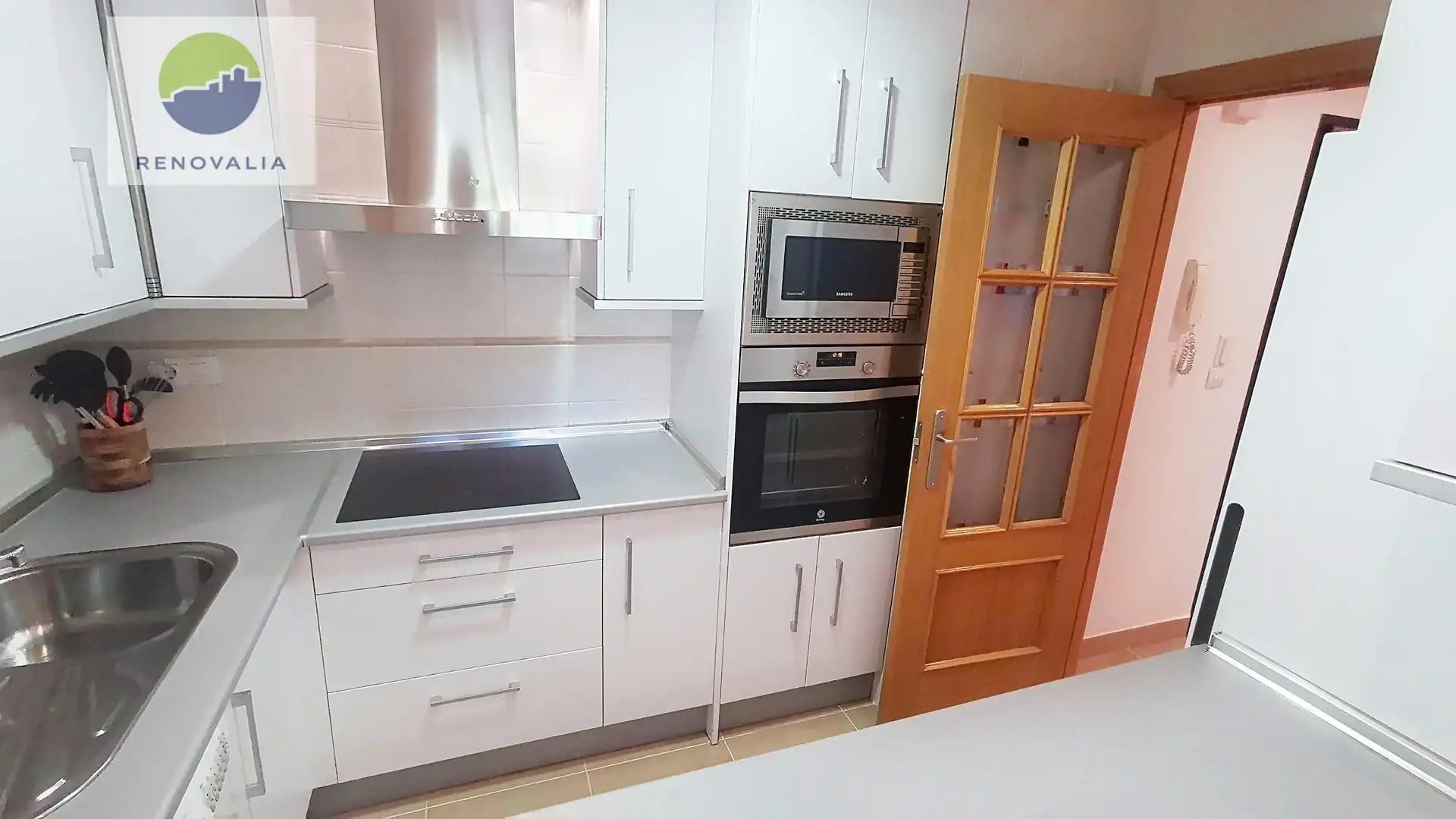 Küche von Wohnung zum Verkauf in Granada mit Klimaanlage, Heizung und Terrasse