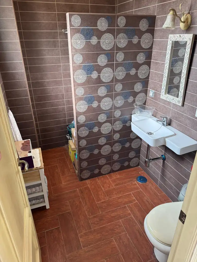 Bany de Casa o xalet en venda en Villanueva del Río y Minas amb Aire condicionat, Jardí privat i Terrassa