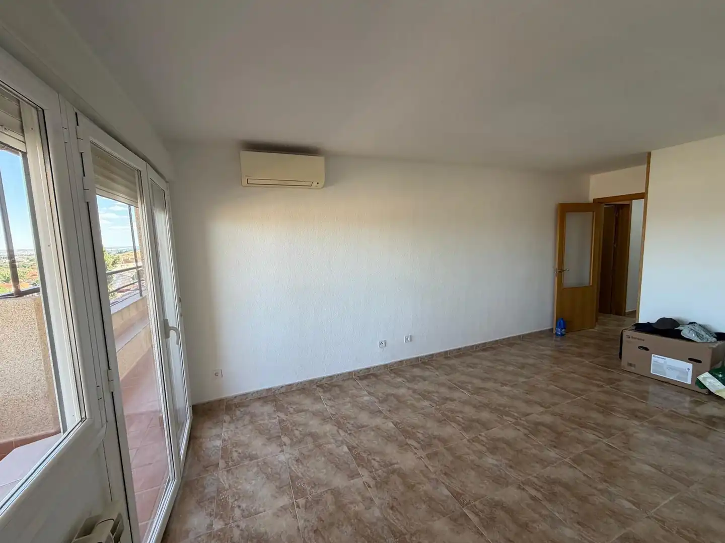 Sala d'estar de Pis en venda en San Martín de la Vega amb Aire condicionat, Calefacció i Terrassa