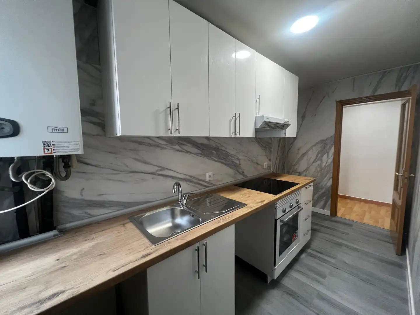 Kitchen of Flat for sale in Madrid