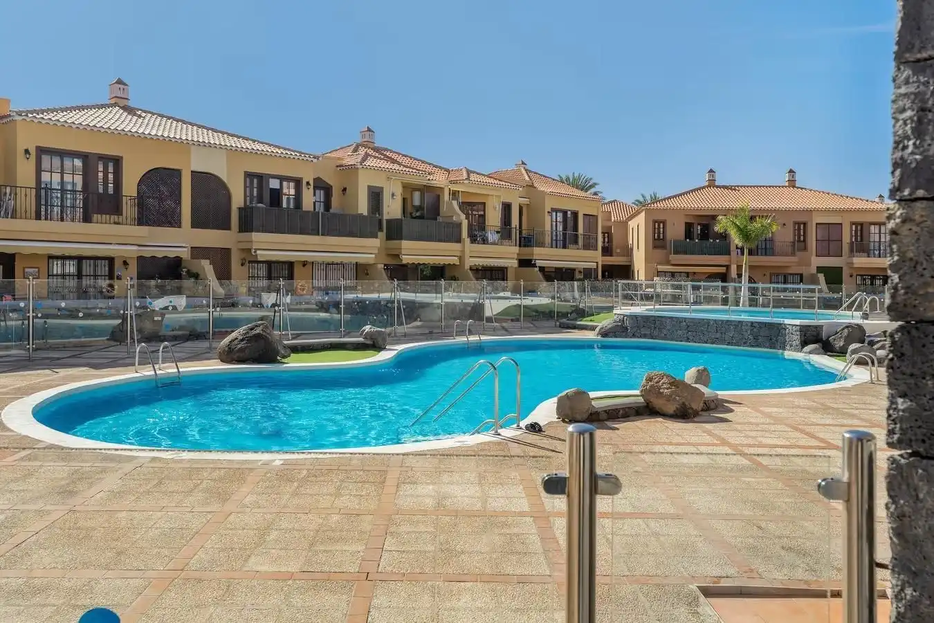 Apartment mit Pool zum Verkauf in Costa del Silencio