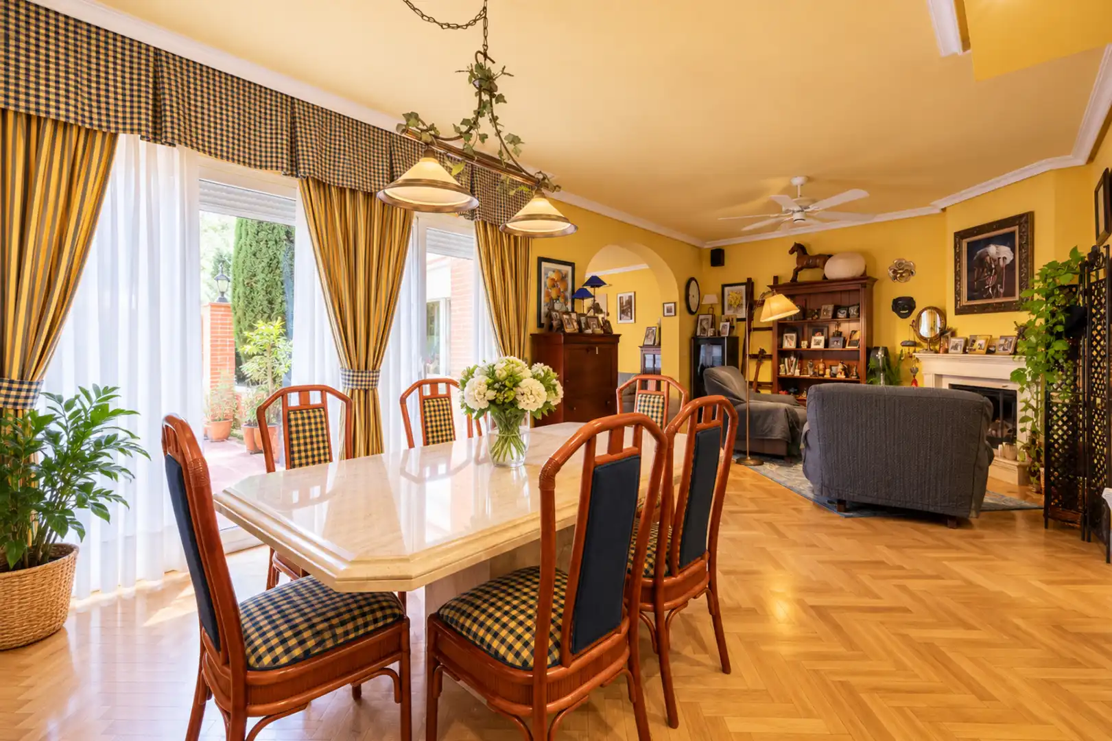 Comedor de Casa o chalet en venta en Madrid con Aire acondicionado, Calefacción y Terraza
