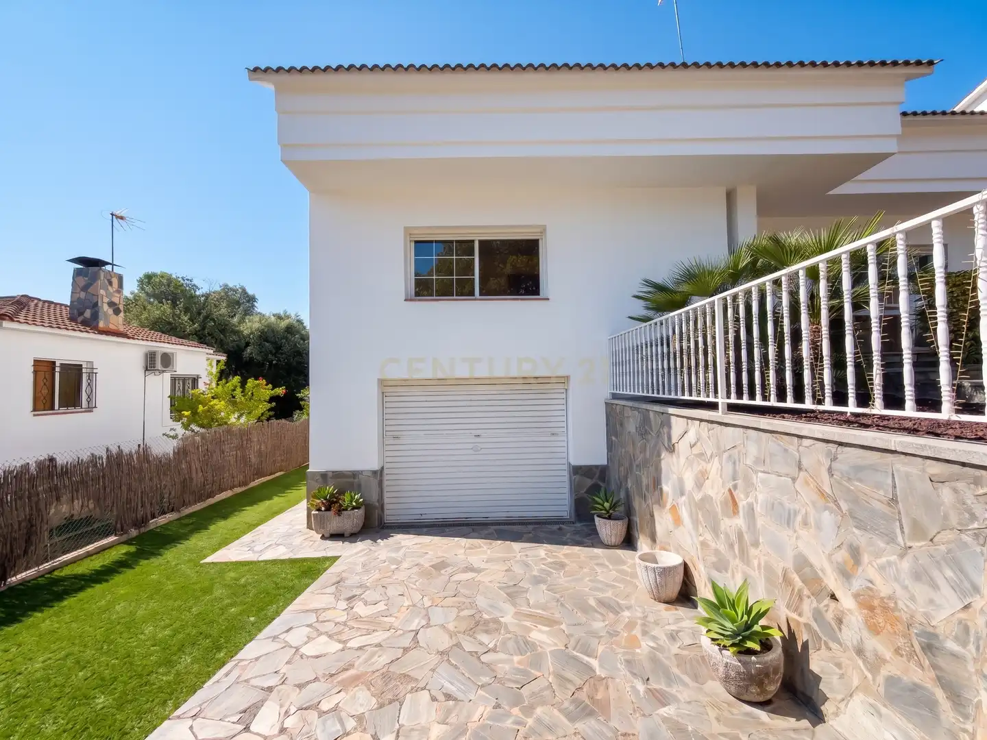 Casa con terraza en venta en Carrer Doctor Gregorio Marañón, Santa Eulàlia de Ronçana, Spain 3, imagen 3