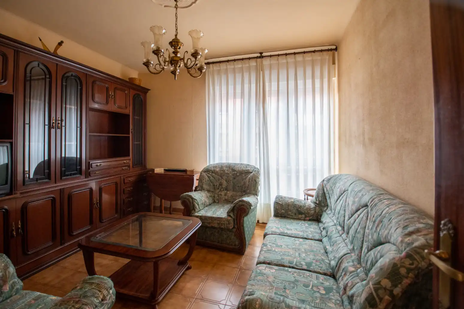 Sala d'estar de Pis en venda en Villaviciosa amb Calefacció