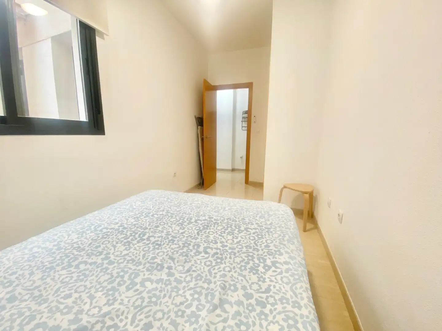 Dormitori de Apartament de lloguer en El Campello amb Piscina, Moblat i Rentadora