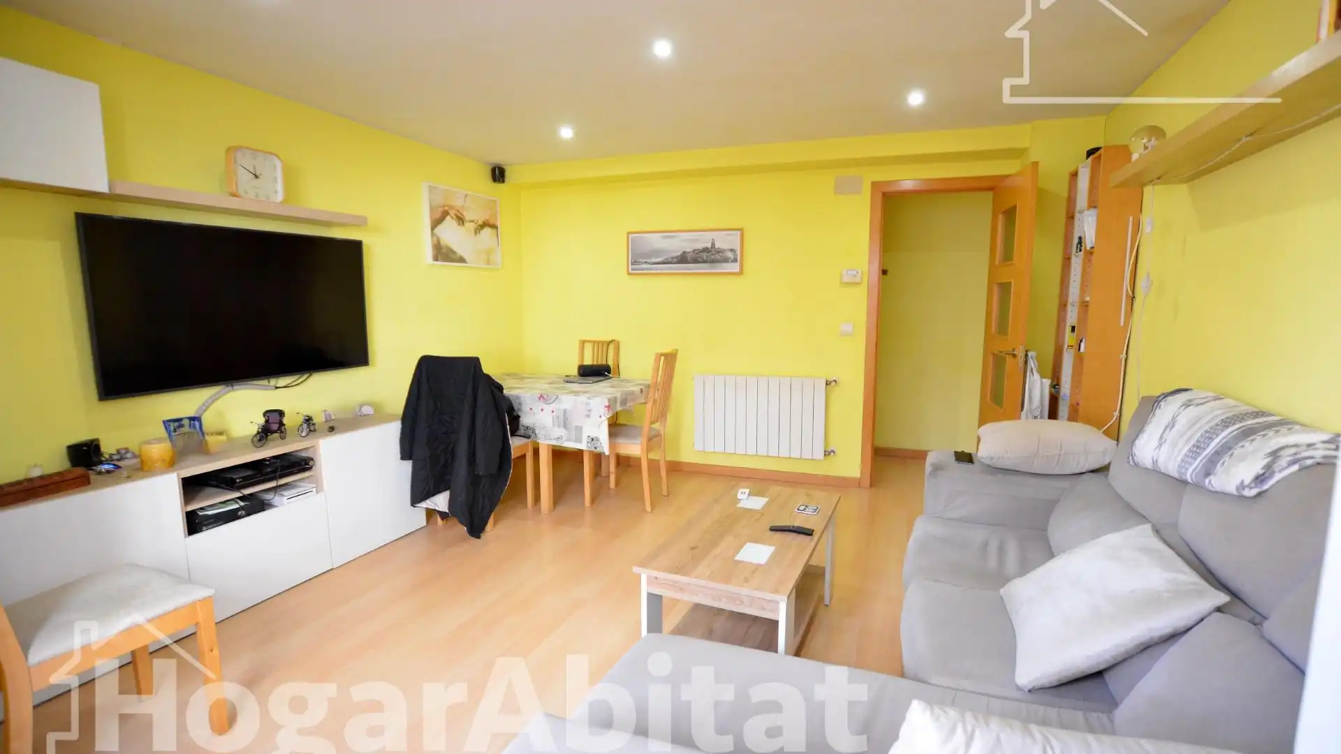Living room of Flat for sale in Alicante / Alacant  with Furnished