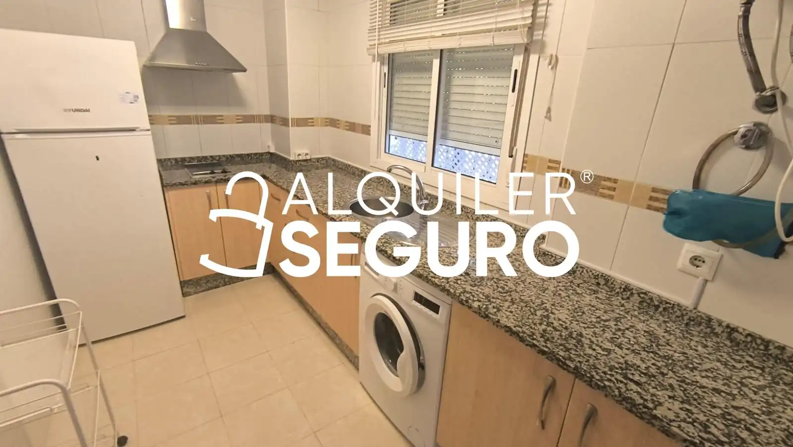 Kitchen of Flat for rent in Gelves  with Furnished