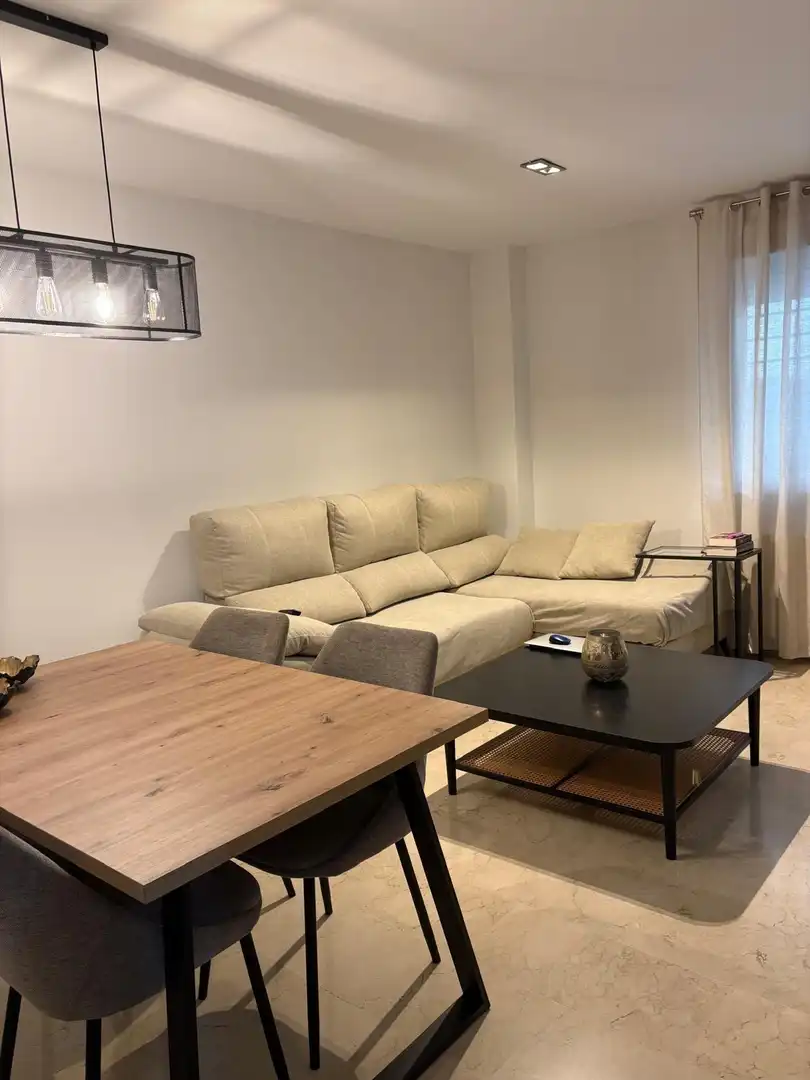 Flat with pool for sale in Belén - San Roque