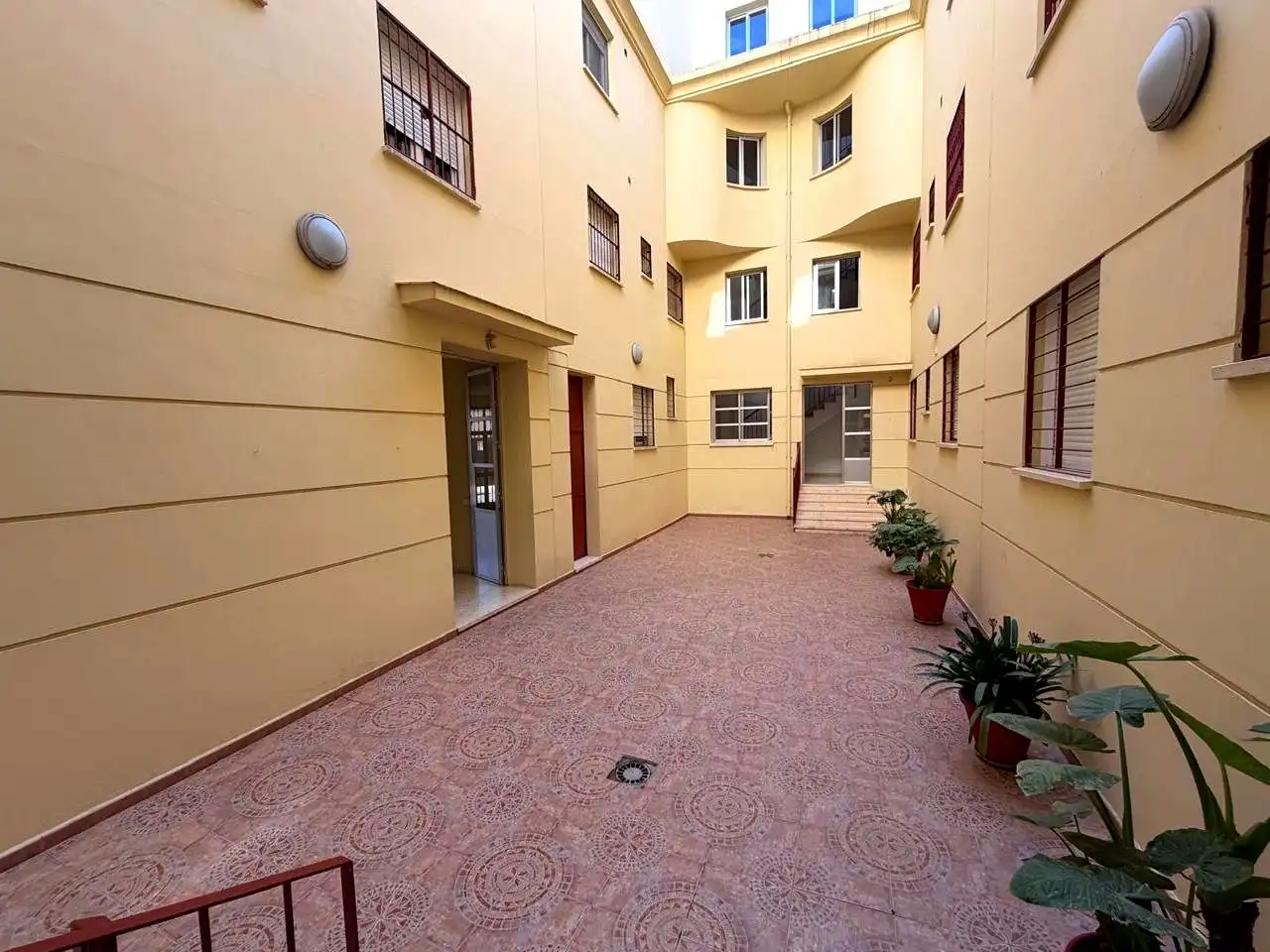Vista exterior de Dúplex en venda en Dos Hermanas