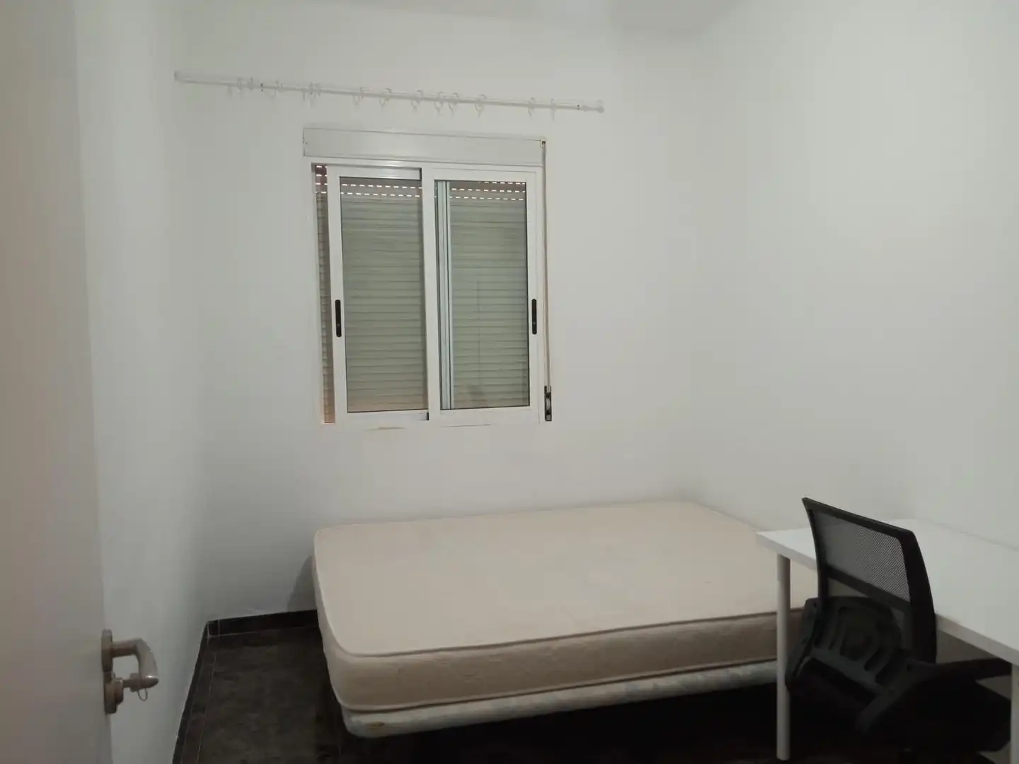Bedroom of Flat for sale in Valencia  with Storage room