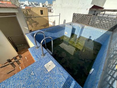 Piscina de Dúplex en venda en  Sevilla Capital