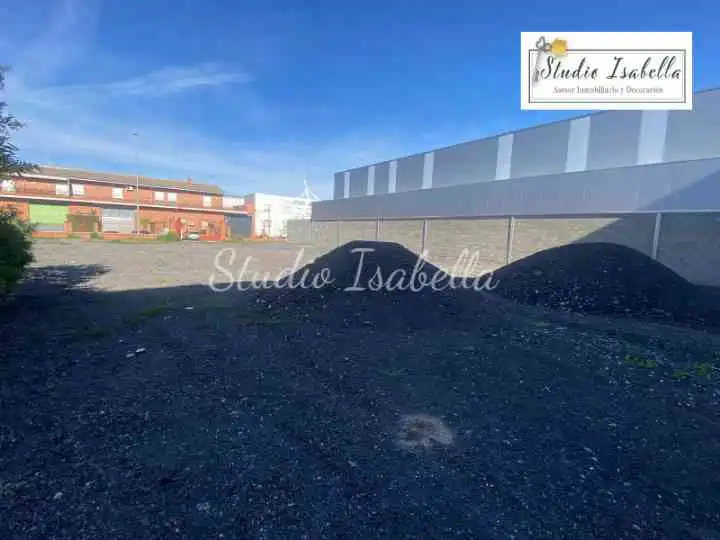 Terreno industrial de alquiler en Calle Río Valdecarza, Santa María de Benquerencia