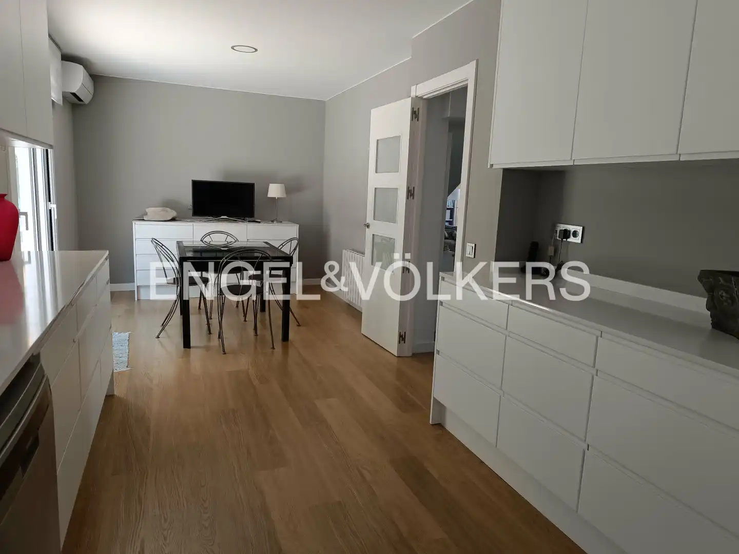 Sala d'estar de Casa o xalet en venda en Ullastrell amb Calefacció, Parquet i Piscina
