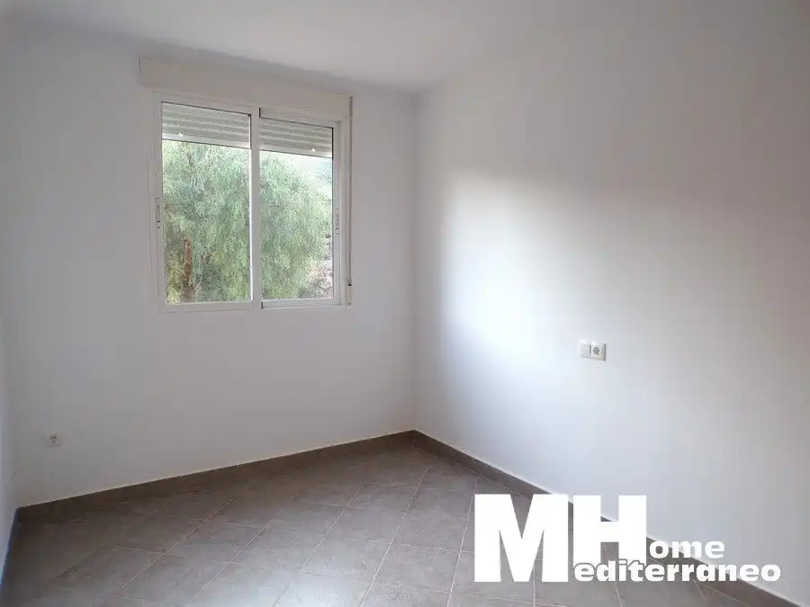 Habitación de Casa adosada en venta en Gilet con Aire acondicionado