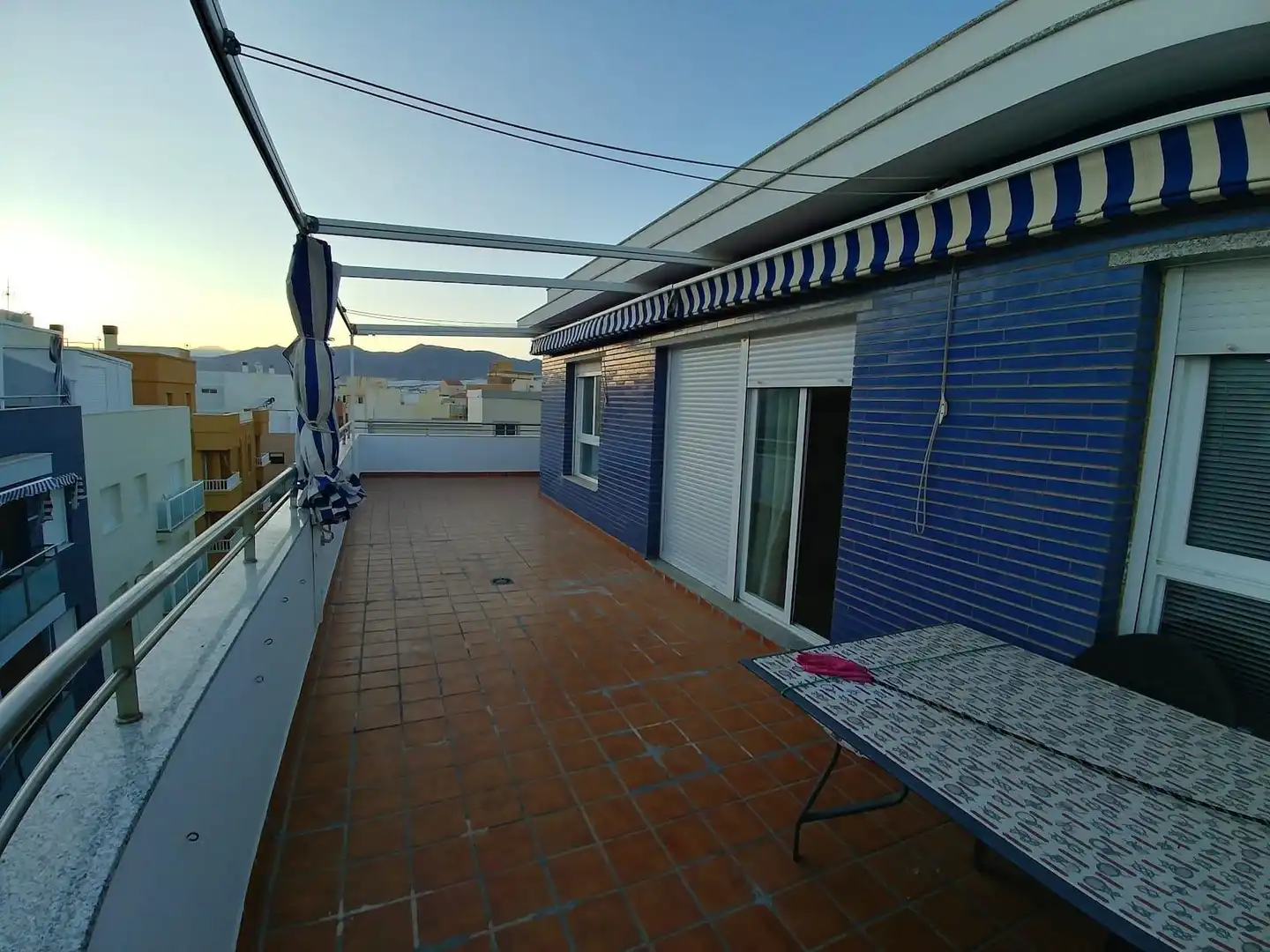Terrassa de Àtic de lloguer en El Ejido amb Aire condicionat, Terrassa i Moblat