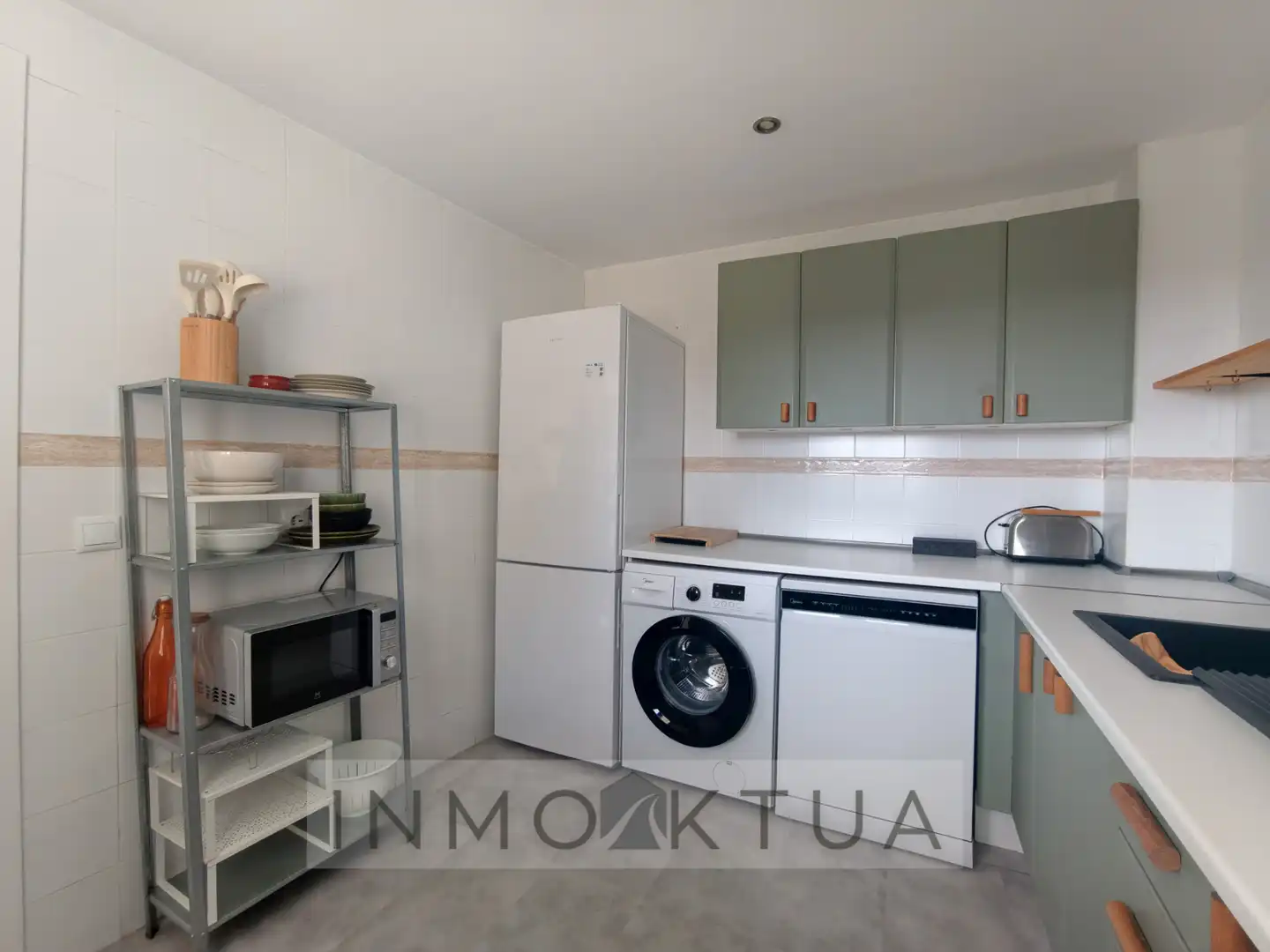 Ático de alquiler en Puertas del sur - Guadabajaque