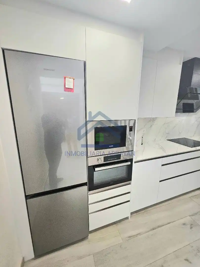 Kitchen of Houses for rent in La Zubia Ciudad