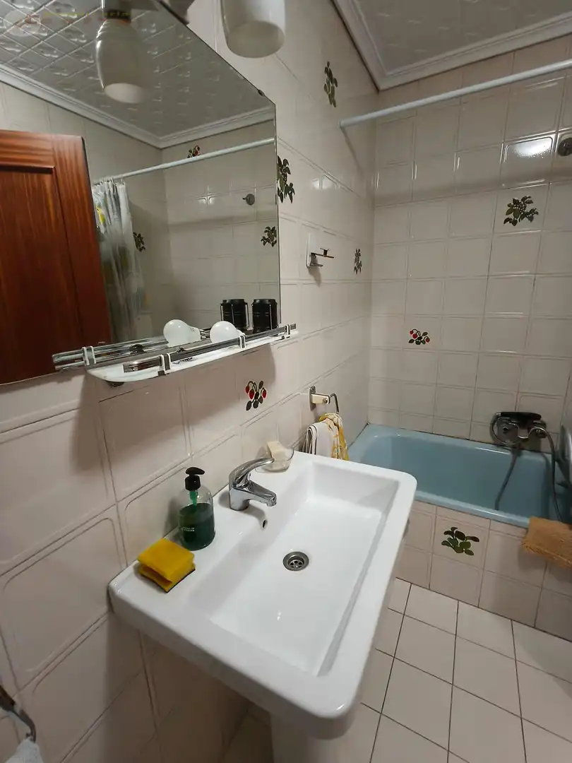 Bany de Pis en venda en Albacete amb Traster, Moblat i Balcó